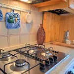 Large Flat In The Hills Of מנאג'יו