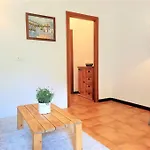Large Flat In The Hills Of * מנאג'יו