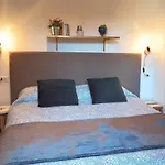 דירה Large Flat In The Hills Of *