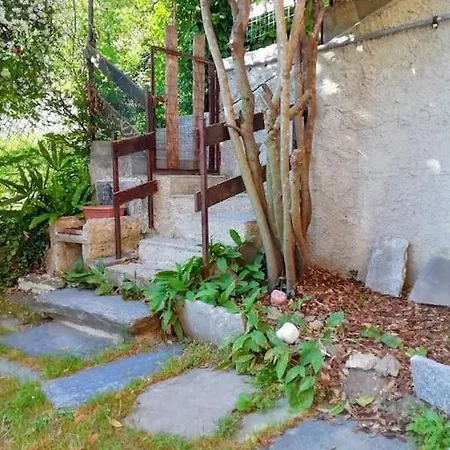 Apartament Large Flat In The Hills Of