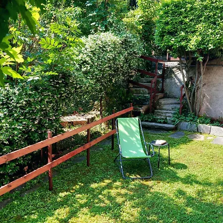 Large Flat In The Hills Of * מנאג'יו